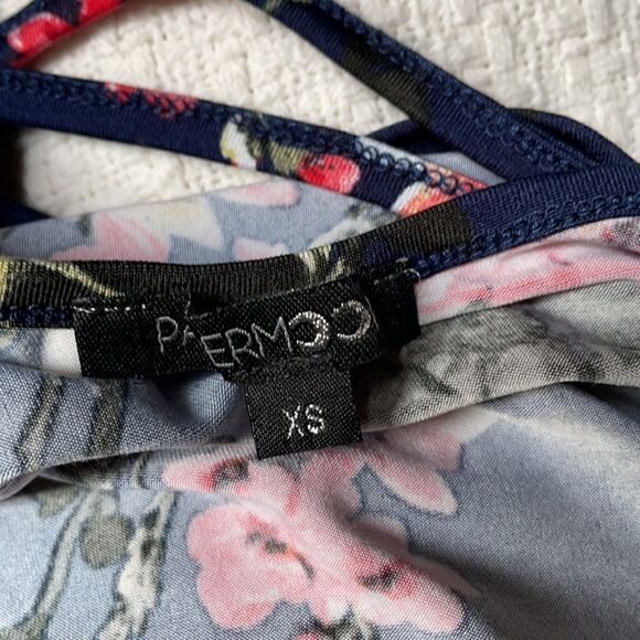 Papermoom Deep Blue Floral Lightweight Tank Top w/Strappy Back (Size: XS) - Picture 16 of 16